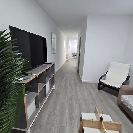 2 Rooms Con Terraza Malaga Bagian luar foto