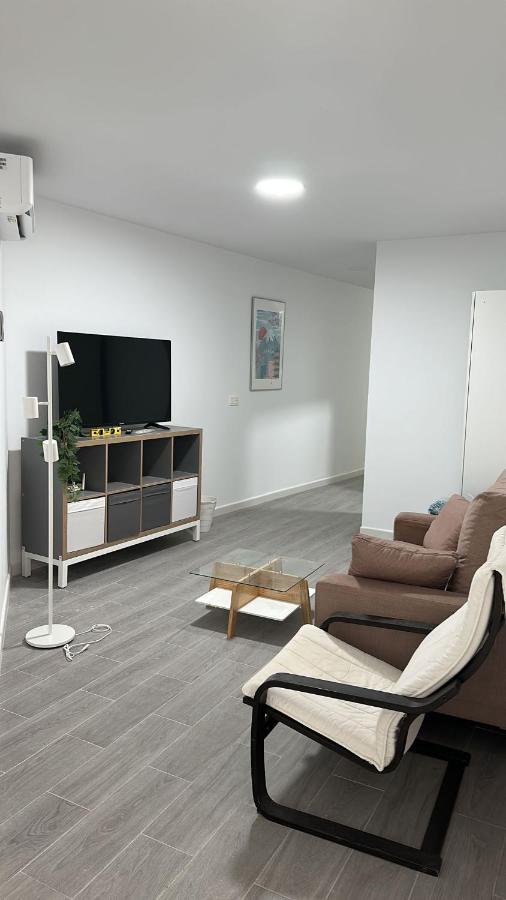 2 Rooms Con Terraza Malaga Bagian luar foto