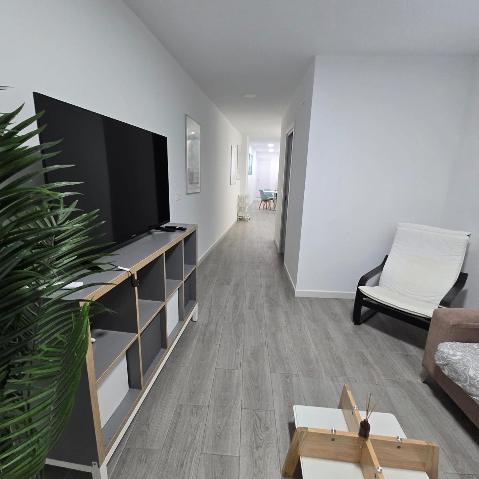 2 Rooms Con Terraza Malaga Bagian luar foto