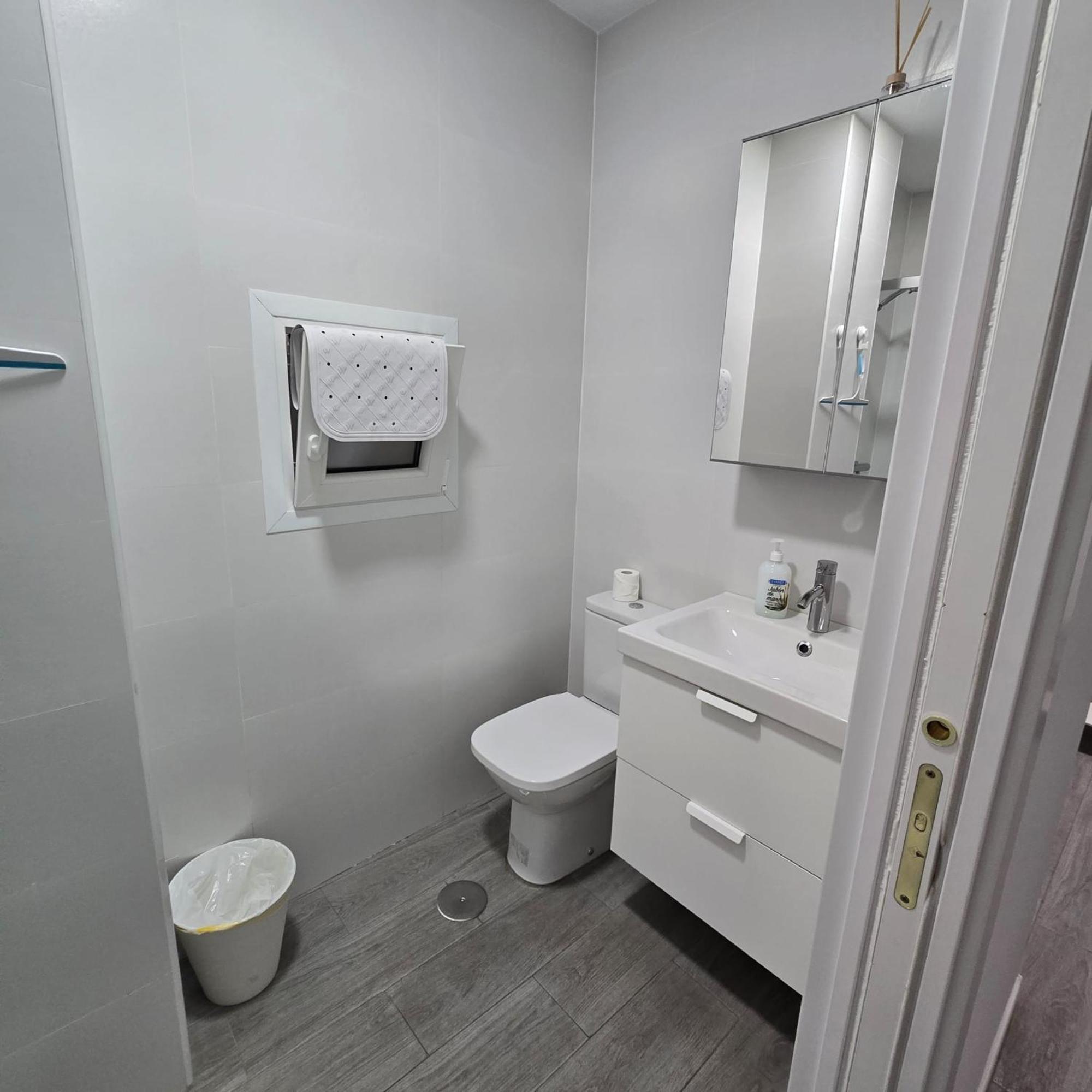 2 Rooms Con Terraza Malaga Bagian luar foto