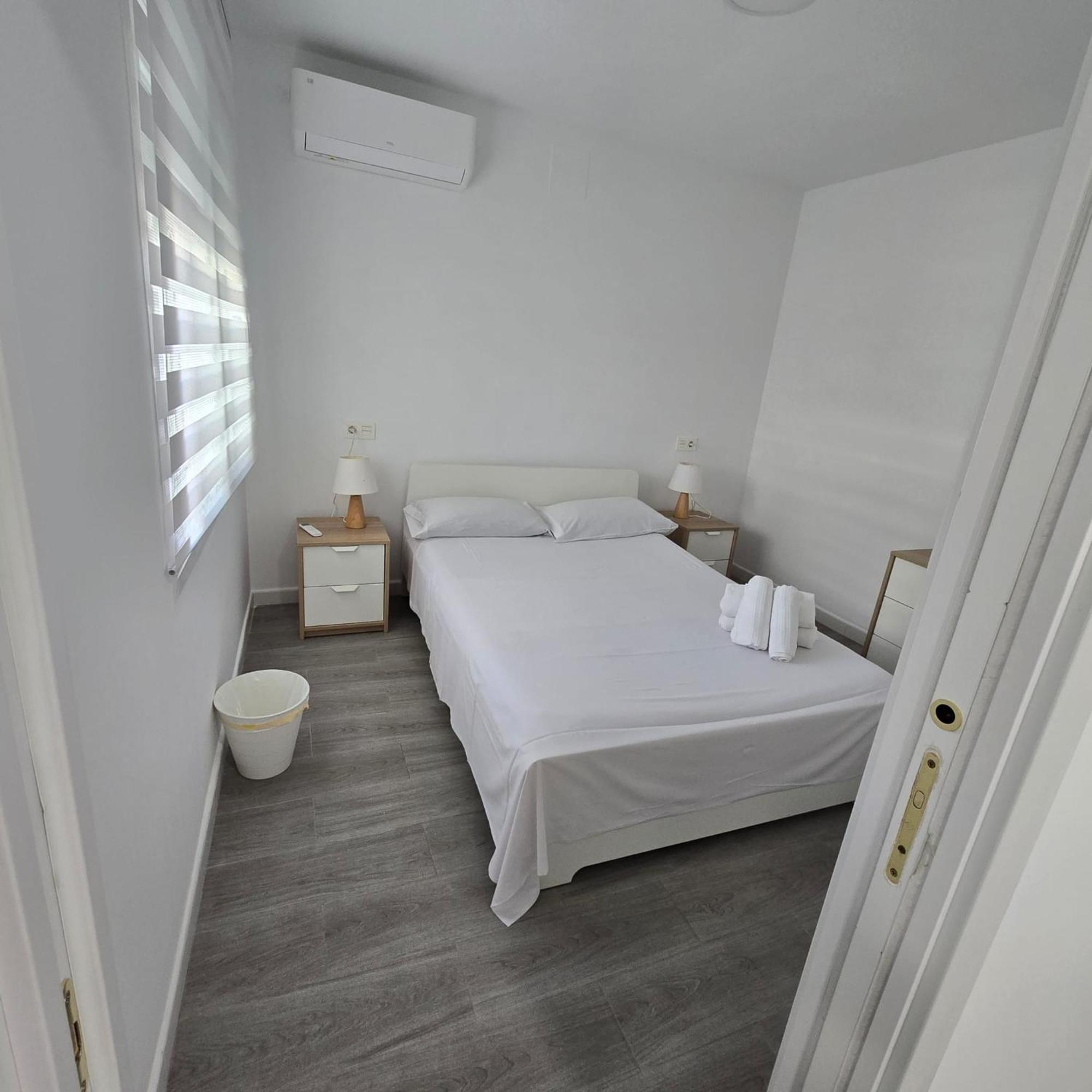 2 Rooms Con Terraza Malaga Bagian luar foto